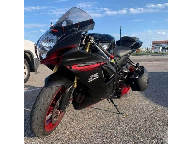 2011-2024 Suzuki GSXR 600 / GSXR 750 Motorcycle Fairings - Black Grey Red Line Canada