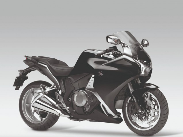 2010-2014 Honda VFR 1200 Motorcycle Fairings - Glossy Black Canada