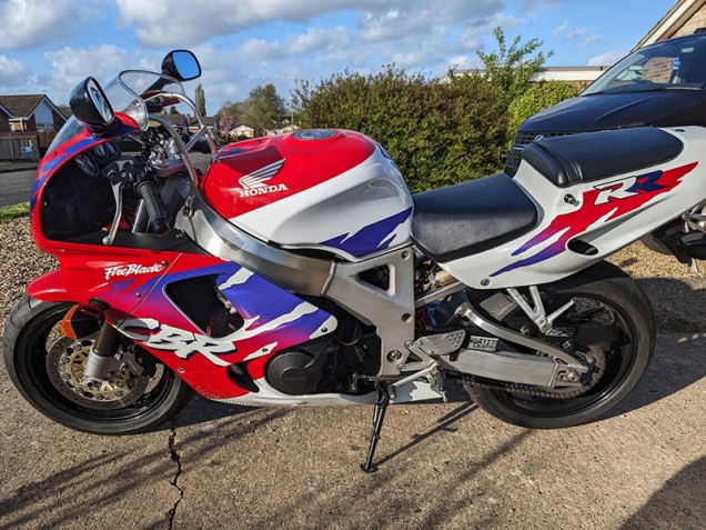1994-1995 Honda CBR900RR 893 Motorcycle Fairings - Red Blue White Canada