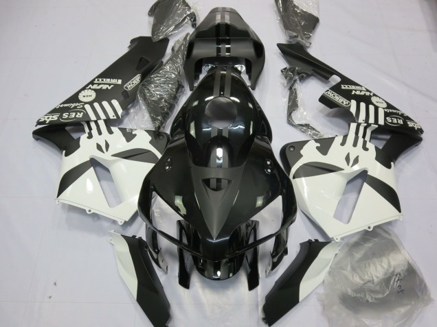 05-06 Matte Black & Puisher Logos CBR600RR Fairings