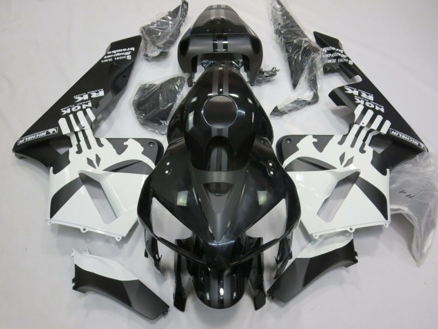 05-06 Matte Black & White Punisher Logo CBR600RR Fairings