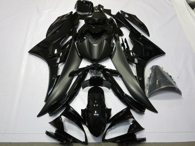 06-07 Plain Gloss and Matte R6 Fairings