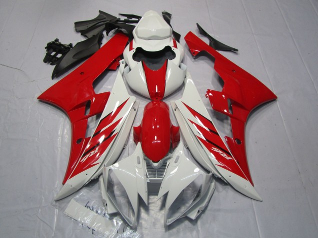 06-07 Red and White Style R6 Fairings