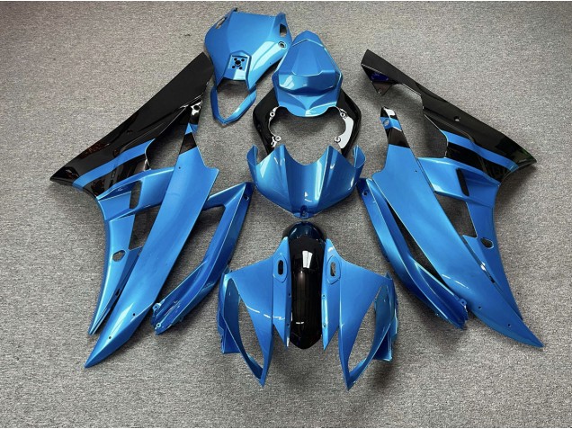 06-07 Sky Blue and Black R6 Fairings