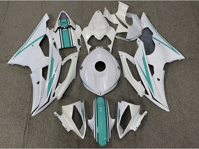 08-16 Gloss White and Teal R6 Fairings