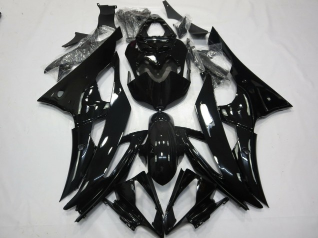 08-16 No.2 Gloss Black R6 Fairings