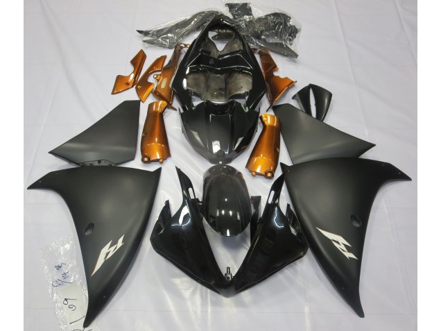 09-11 Matte Black & Orange R1 Fairings